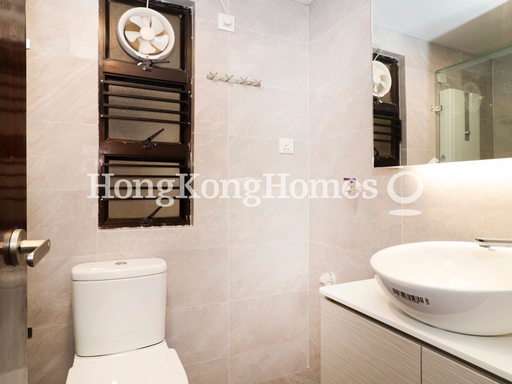 Bathroom — Tycoon Court - Block A, Mid-levels West