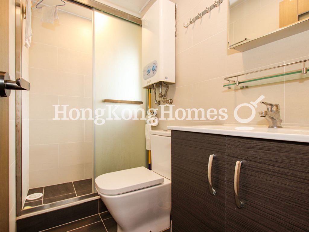 Guest Bathroom — Hing Wong Building, Western / Kennedy Town