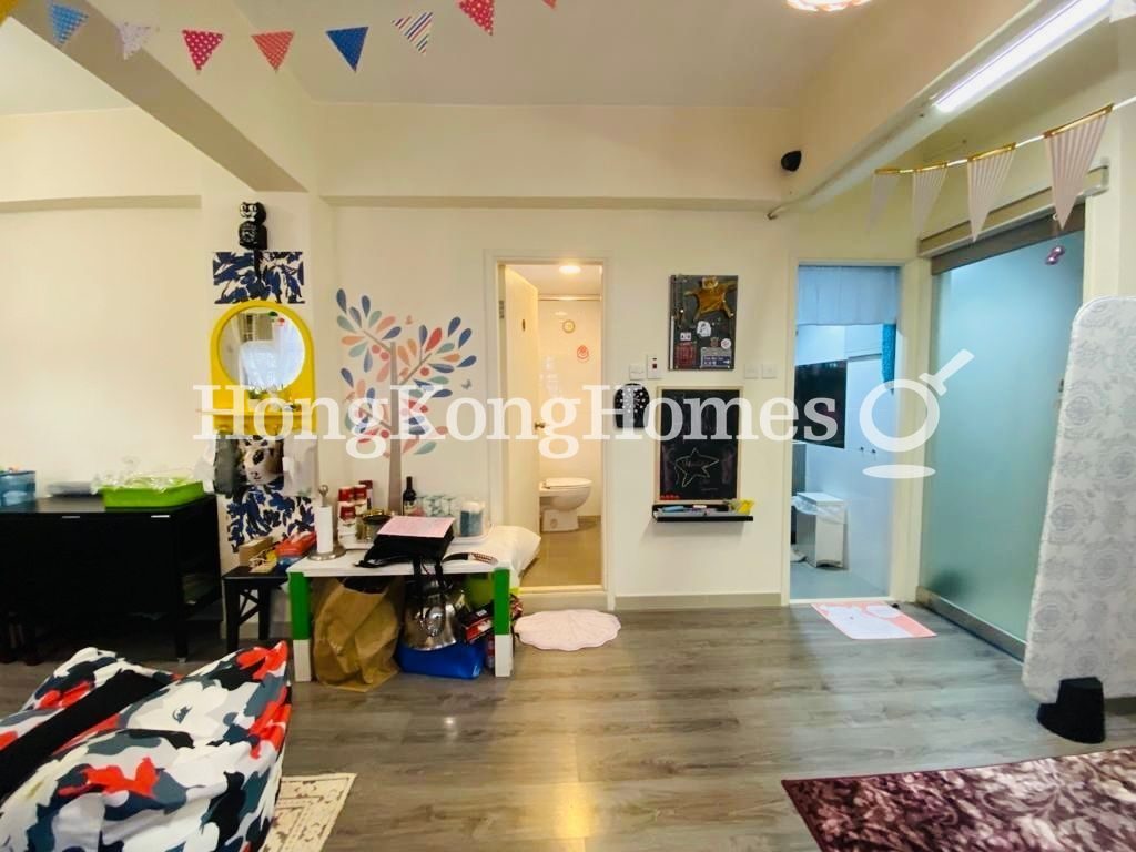 Studio — Han Hing Mansion, Tsim Sha Tsui