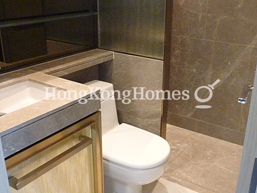 Bathroom — King's Hill, Sai Ying Pun