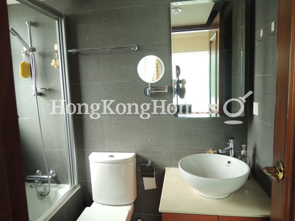 Master Bathroom — Le Cachet, Happy Valley