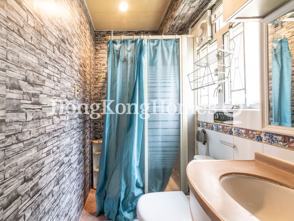 Master Bathroom — Sai Kou Building, Wan Chai