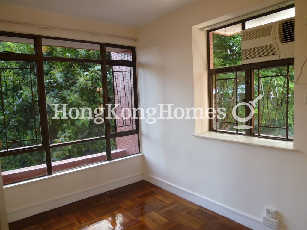 Master Bedroom — Pokfulam Gardens - Block 02, Pokfulam
