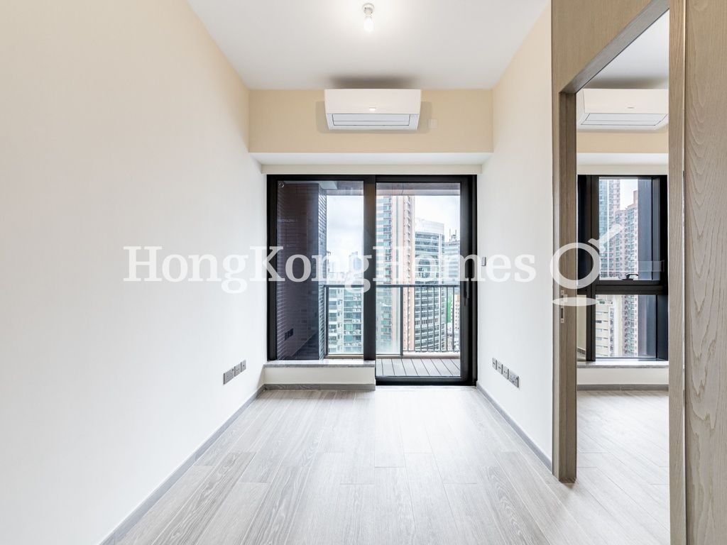Living and Dining Room — The Queens, Sai Ying Pun