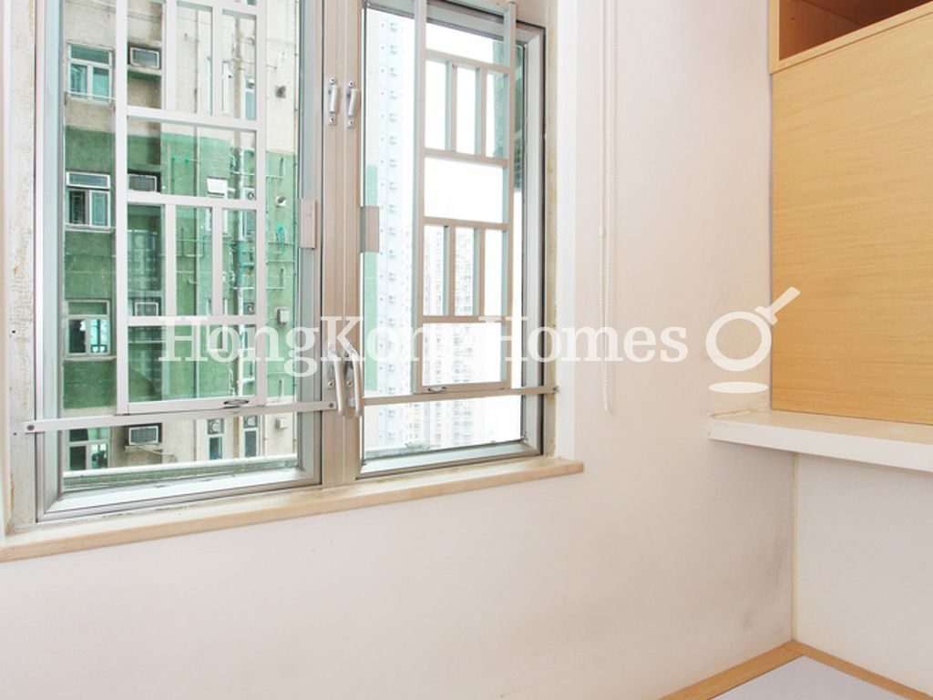 Maid's Room — Grandview Garden-Tower 1, Mid-levels West