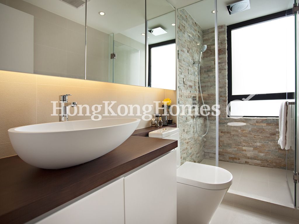 Guest Bathroom — Augury 130, Sai Ying Pun