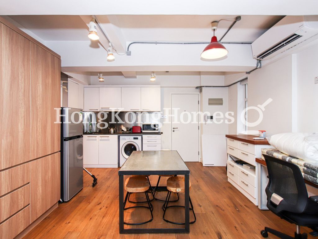 Studio — Elgin Street, 40, Central