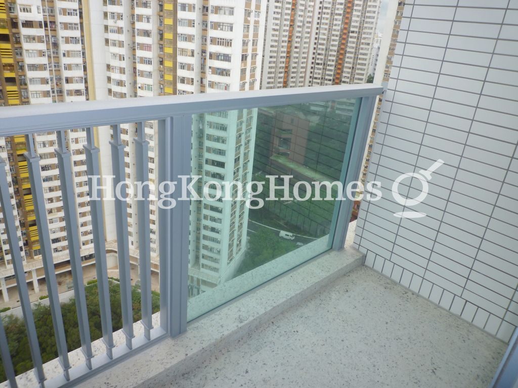 Balcony — Larvotto - Block 10, Ap Lei Chau