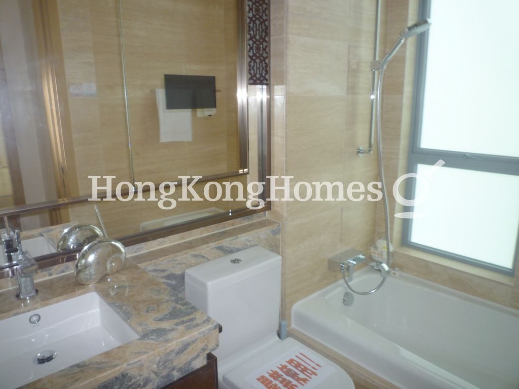 Guest Bathroom — Larvotto - Block 10, Ap Lei Chau