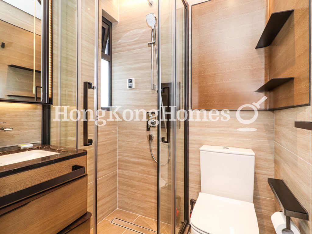 Ensuite Bathroom — One Artlane, Sai Ying Pun