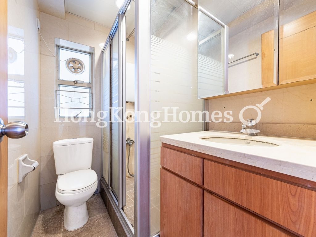 Guest Bathroom — Southorn Garden, Wan Chai