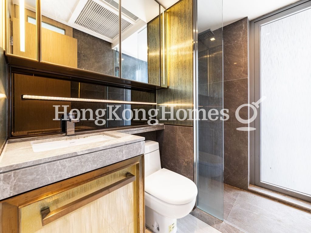 Bathroom — King's Hill, Sai Ying Pun