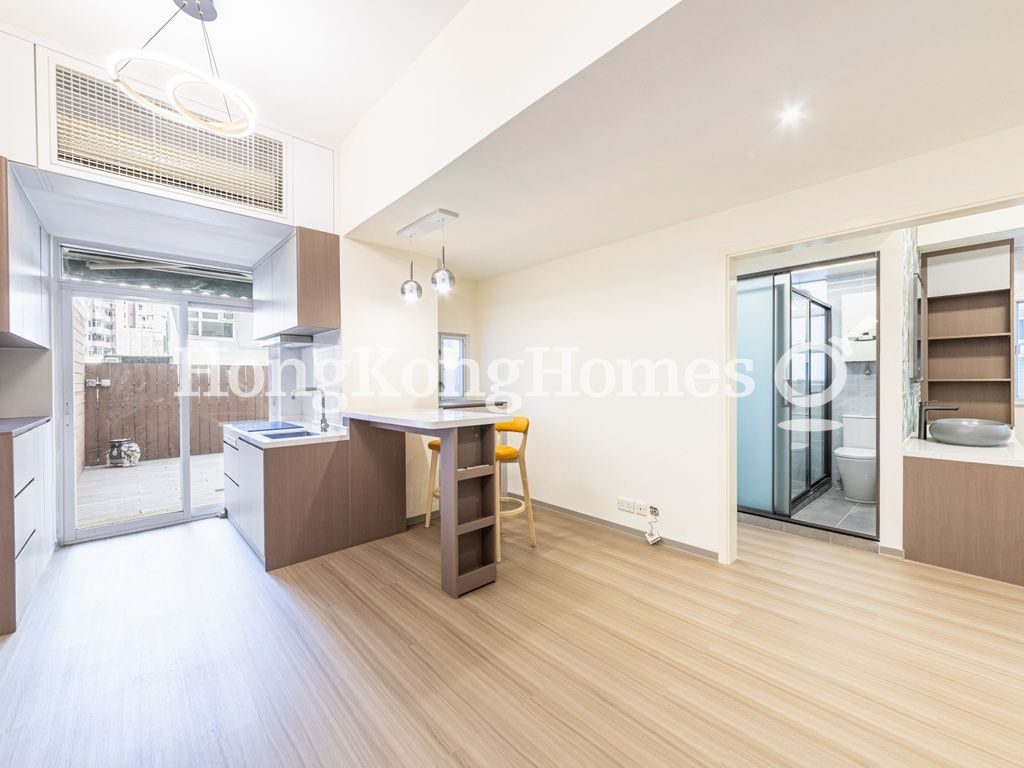 Living and Dining Room — Kwong Sang Hong Building - Block C, Wan Chai