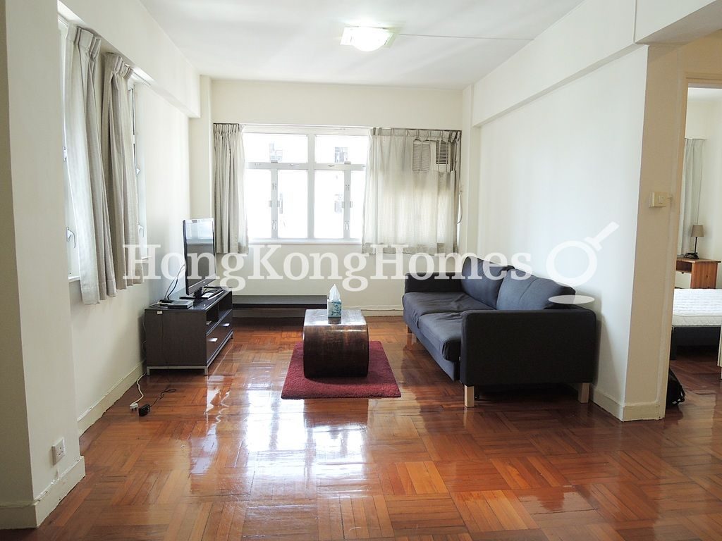 Living Area — Magnolia Mansion, North Point
