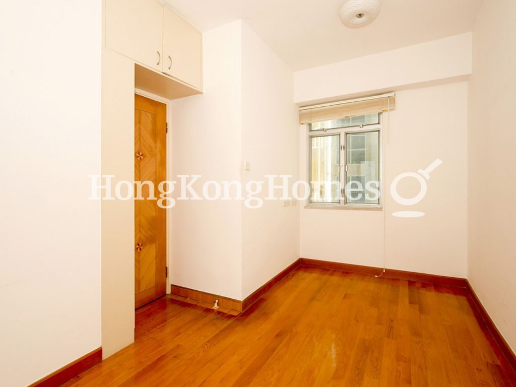 Master Bedroom — Shiu King Court, Central