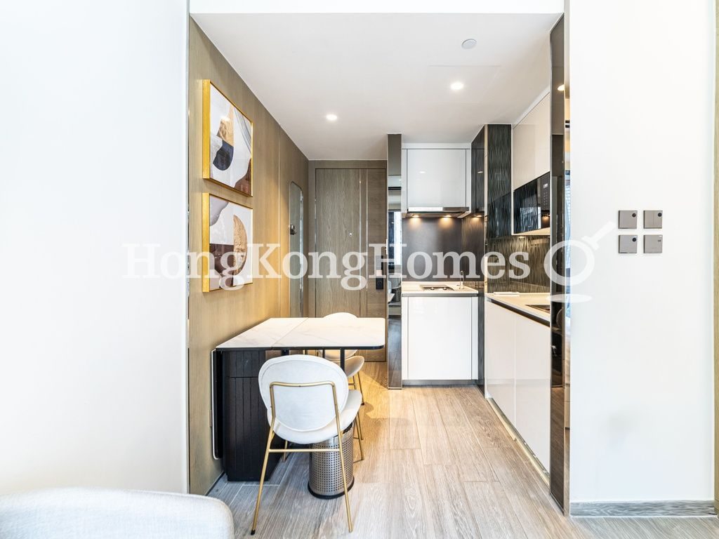 Dining Area — The Queens, Sai Ying Pun
