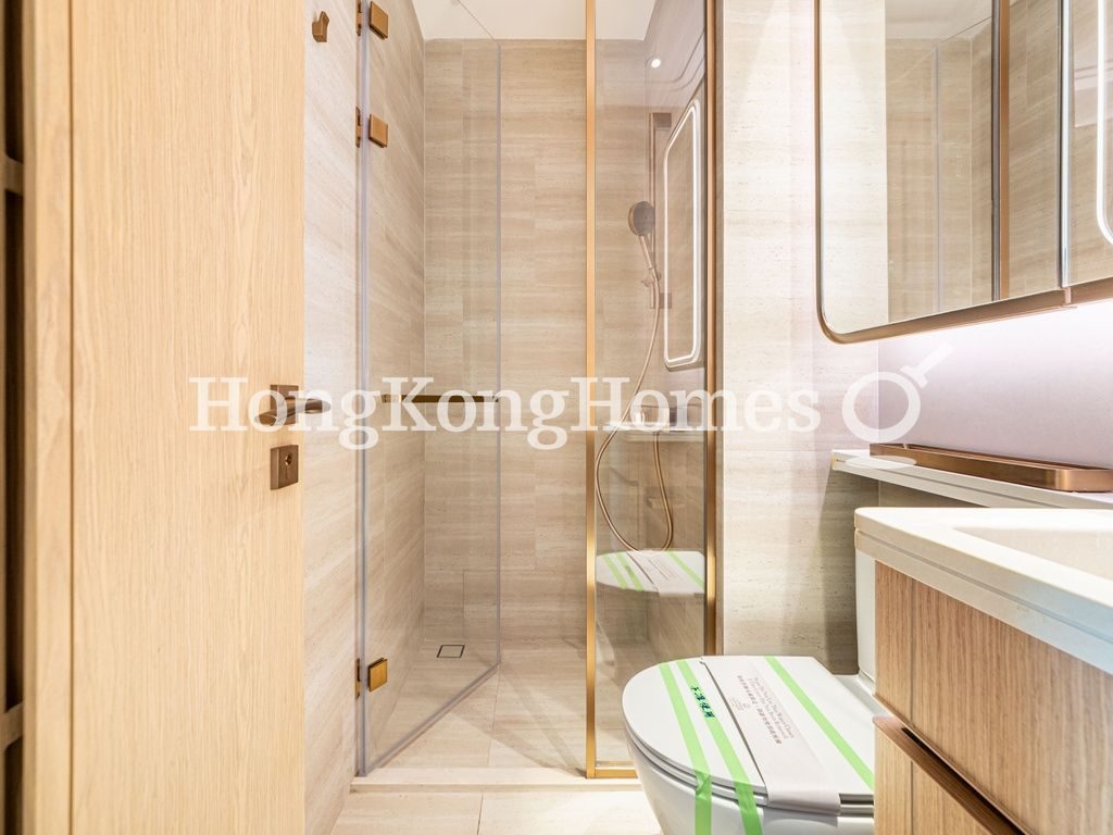 Bathroom — Upper Manor, Sai Ying Pun