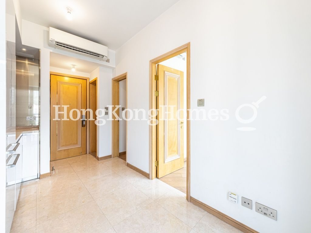 Living and Dining Room — 63 Pokfulam - Tower 02 (Emerald House), Sai Ying Pun