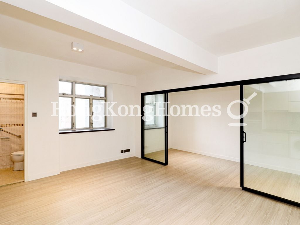 Studio — Woodland Court, Mid-levels West