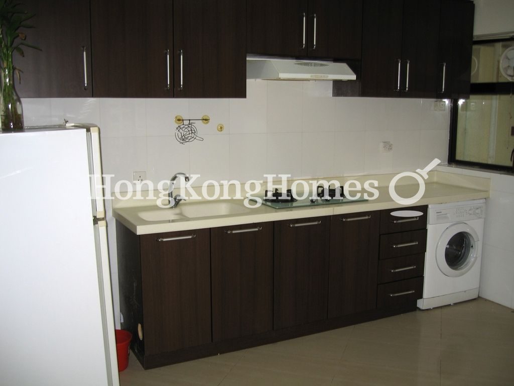 Open Kitchen — Phase 3 - Hillgrove Village - Glamour Court, Discovery Bay