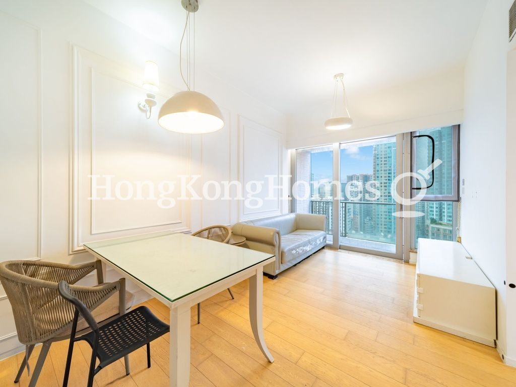 Living and Dining Room — Mount East, North Point