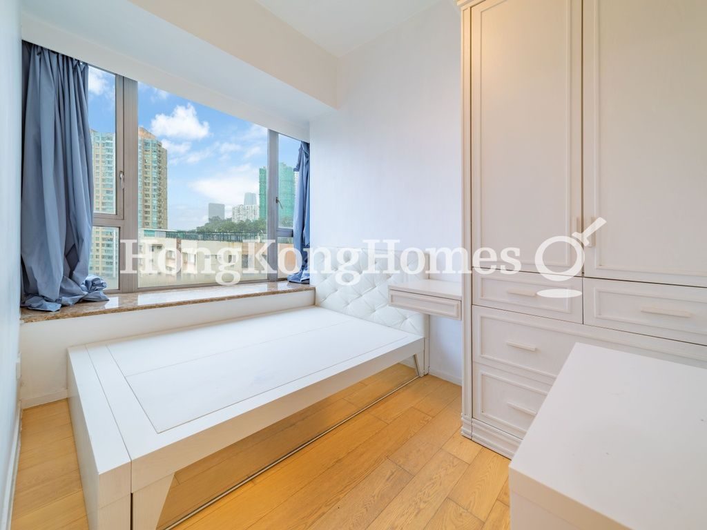 Master Bedroom — Mount East, North Point