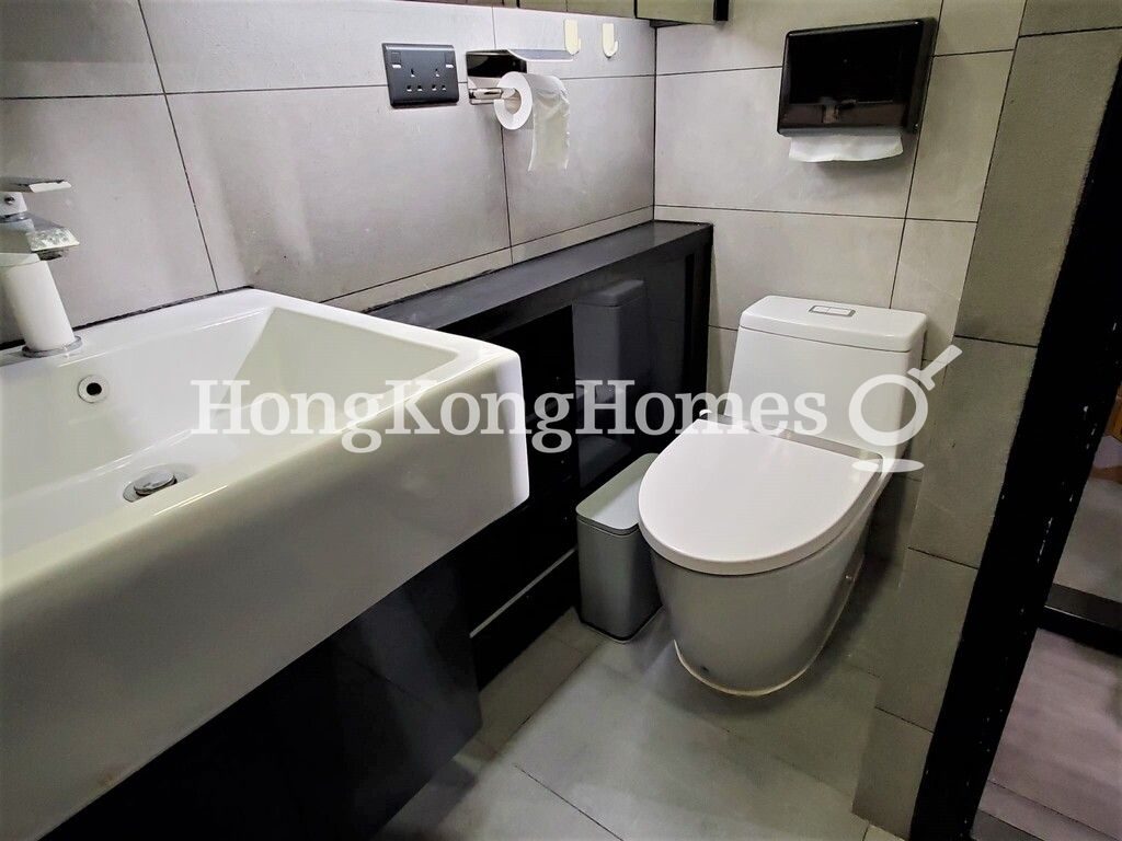 Master Bathroom — Sincere Western House, Western / Kennedy Town