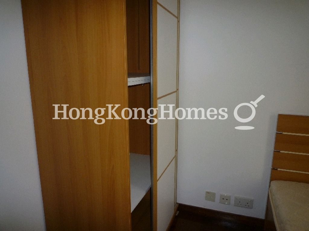 Wardrobe in Second Bedroom — Harbour Pinnacle, Tsim Sha Tsui