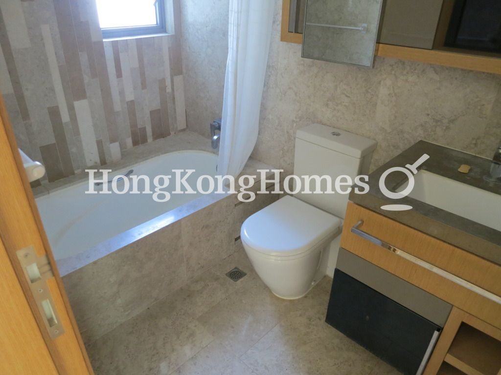 Master Bathroom — Lime Habitat, North Point
