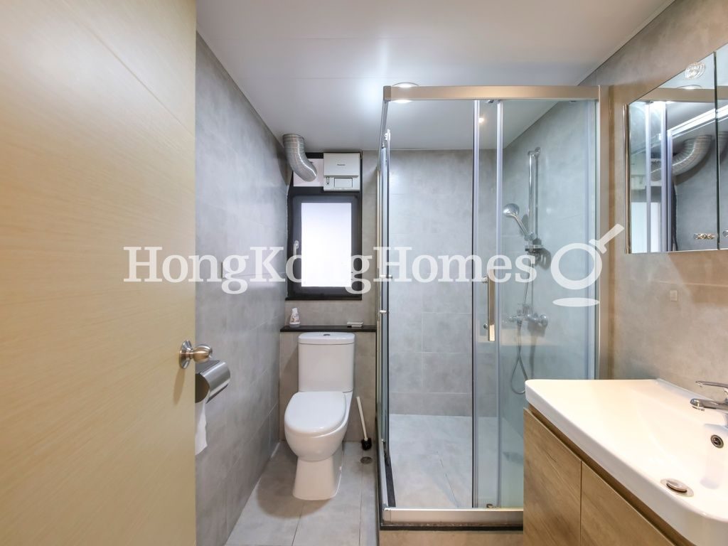 Guest Bathroom — Johnston Court, Wan Chai