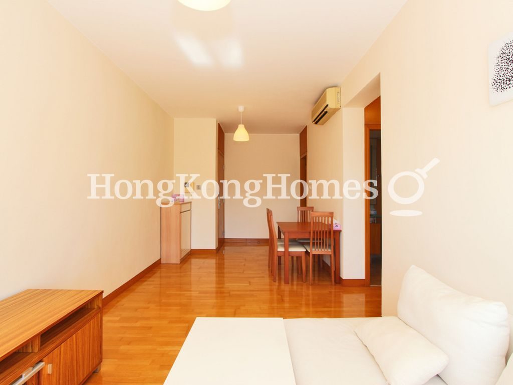Living and Dining Room — Les Saisons - Tower 03, L Automne, Shau Kei Wan