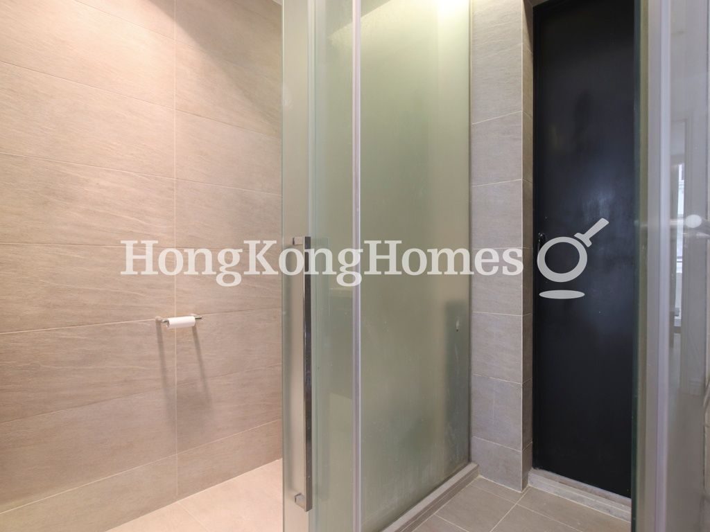 Bathroom — Moon Street, 11, Wan Chai