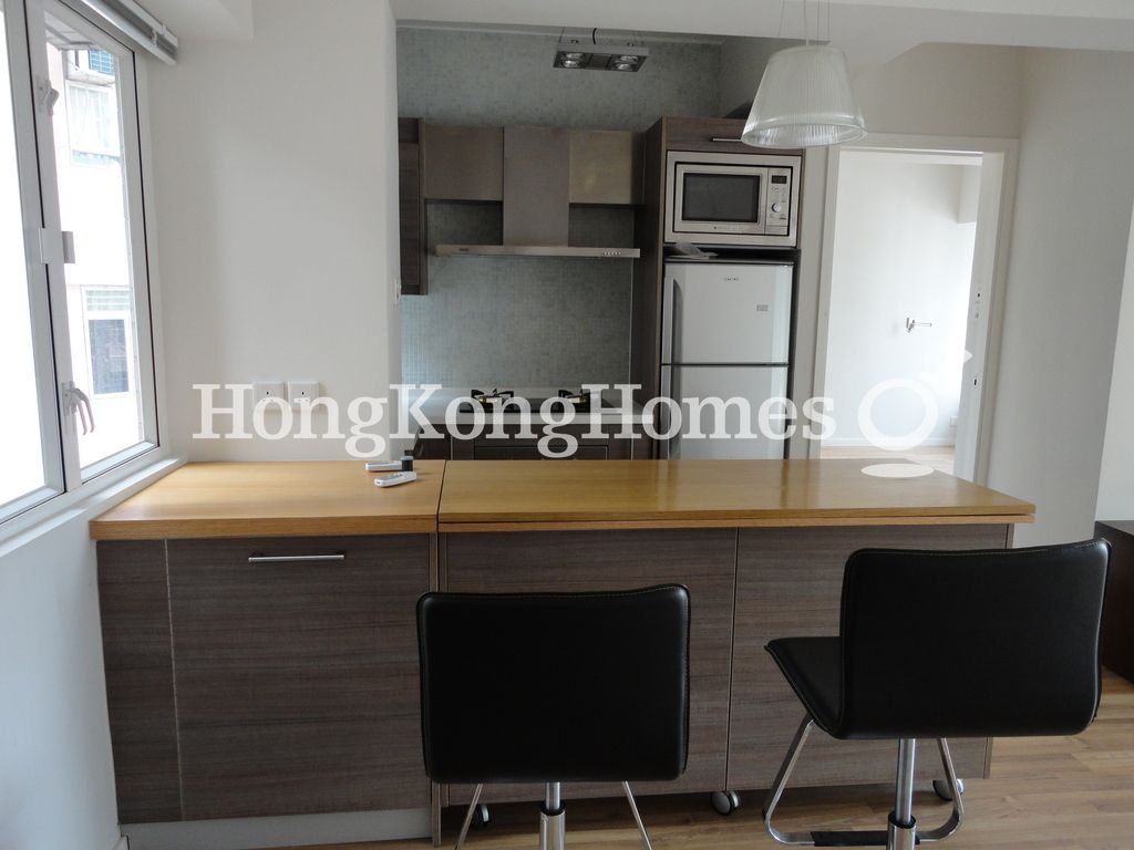 Open Kitchen — Chatswood Villa, Mid-levels West