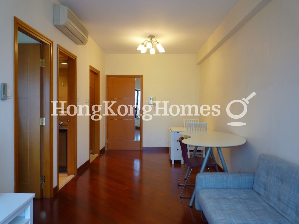 Living and Dining Room — The Arch - Block 2 (Star Tower), Tsim Sha Tsui