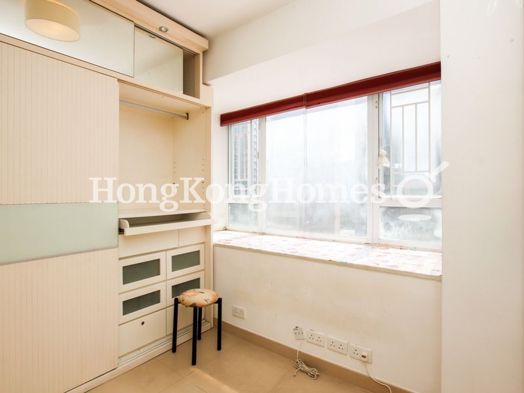 Built-in Wardrobe in Master Bedroom — Hing Hon Building, North Point