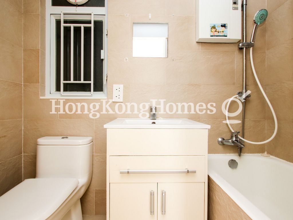 Guest Bathroom — Hing Hon Building, North Point