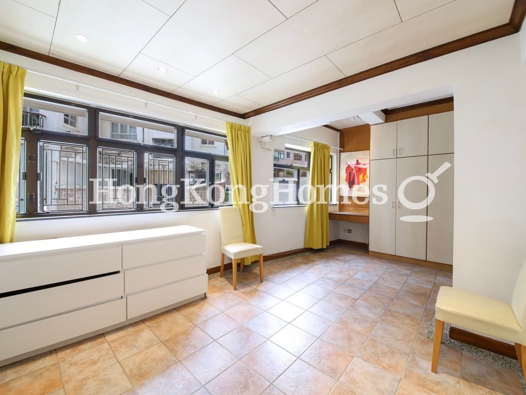 Master Bedroom — Happy View Court, Happy Valley