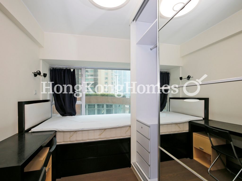 Second Ensuite Bedroom — The Waterfront - Block 07, Tsim Sha Tsui