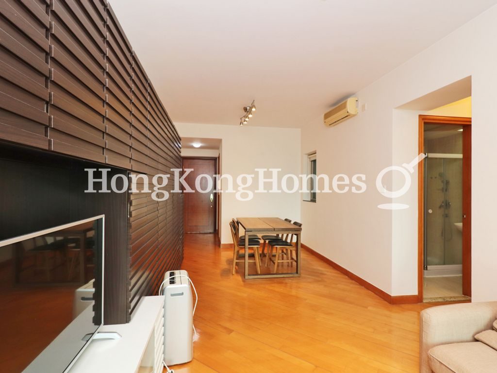 Living and Dining Room — Sorrento Tower - 6, Tsim Sha Tsui