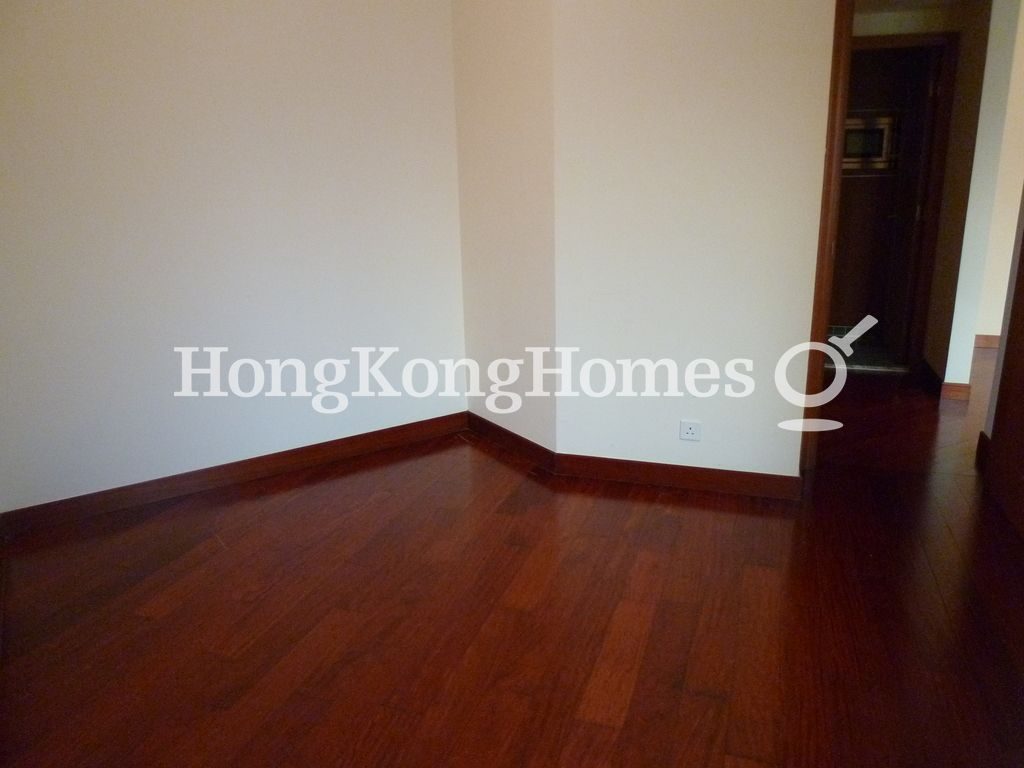 Master Bedroom — The Arch - Block 1A (Sun Tower), Tsim Sha Tsui