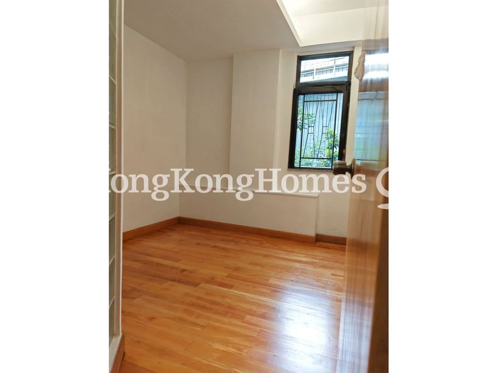 Master Bedroom — Carlton Court, Kowloon Tong