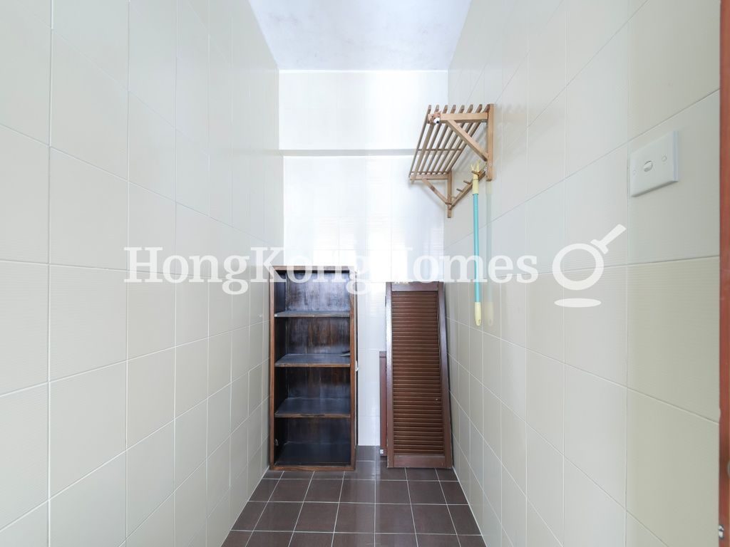 Maid's Room — Baguio Villa - Block 26, Pokfulam