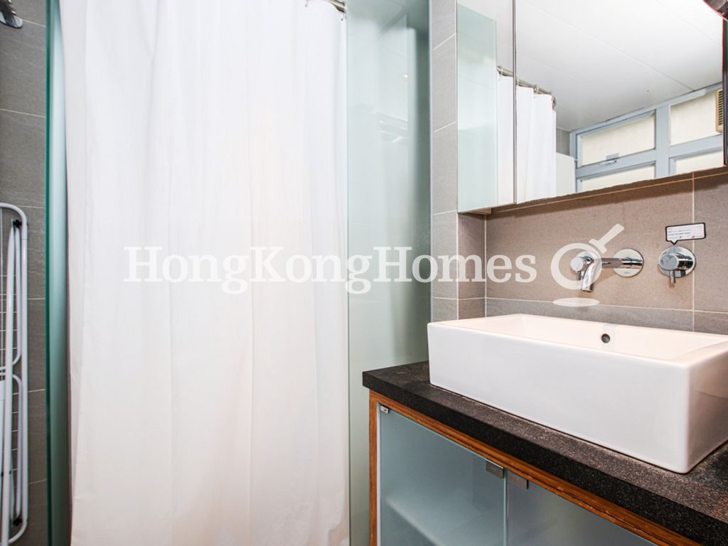 Bathroom — Hollywood Road, 66, Central