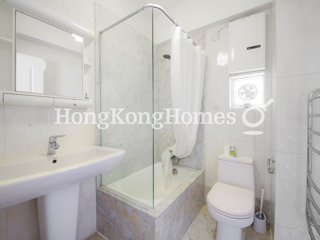 Guest Bathroom — Fung Fai Terrace, 18-19A, Happy Valley
