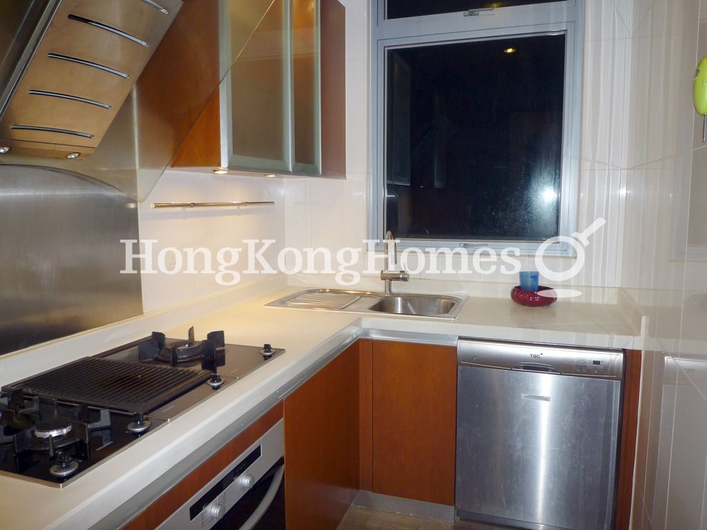 Kitchen — Residence Bel-air - Phase 04, Peak Tower 07, Pokfulam