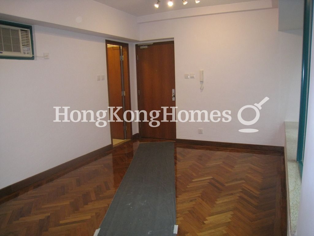 Living and Dining Room — The Grandeur, Causeway Bay