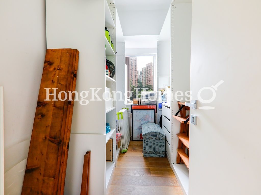 Second Bedroom — yoo Residence, Causeway Bay