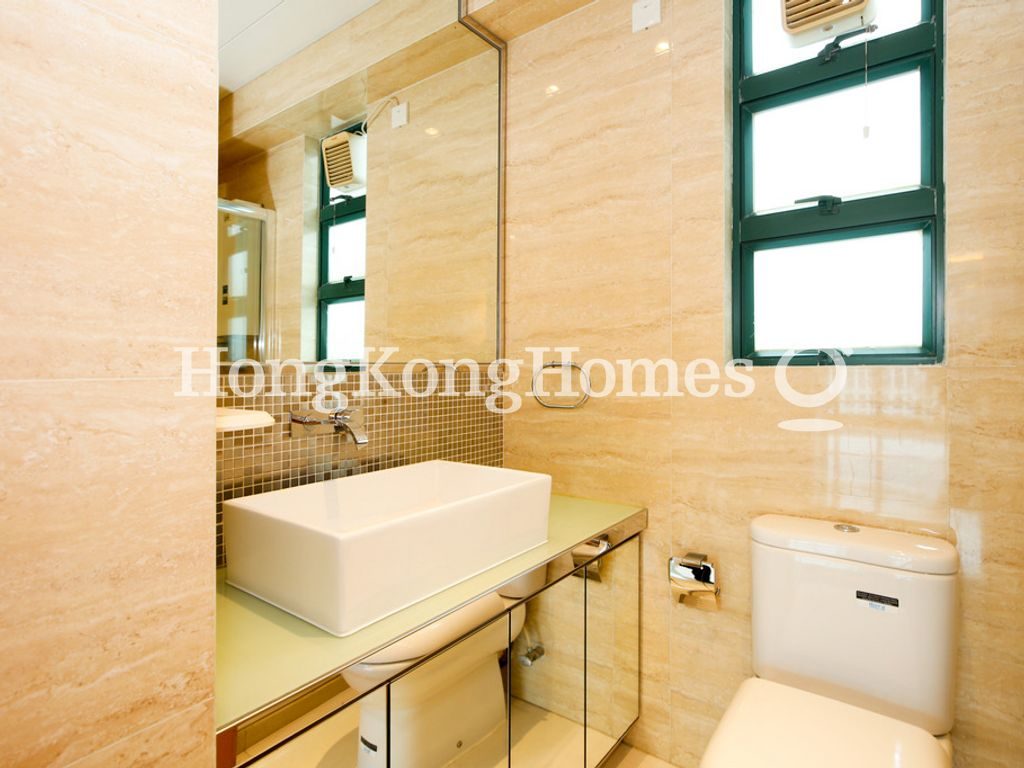 photo 10 — Caroline Garden, Causeway Bay