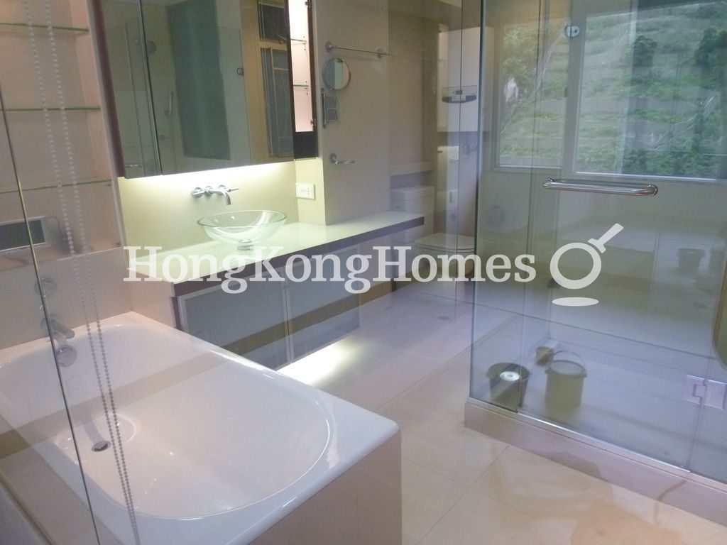 Master Bathroom — Grandview Tower - Block A, Mid-levels East