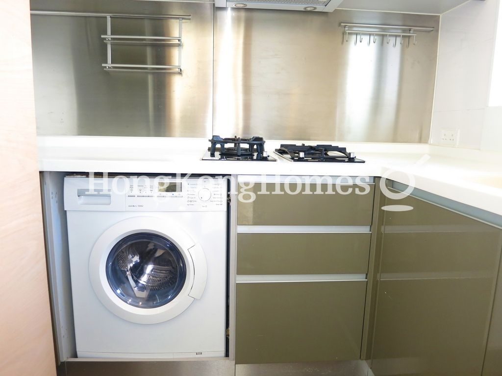 Kitchen — Island Crest - Tower 2, Sai Ying Pun